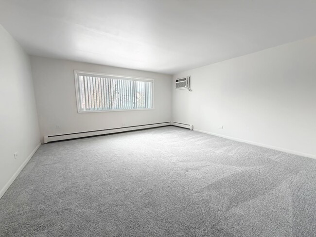 Building Photo - 17812 Oak Park Ave