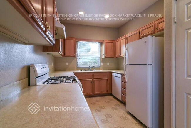 Foto del edificio - 43865 Gingham Ave