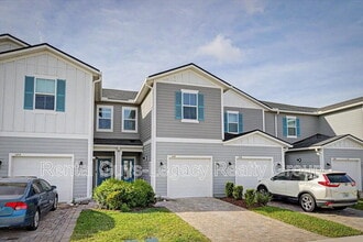 Building Photo - 300 Brandon Lks Dr