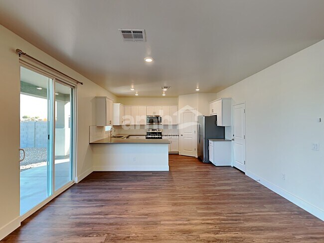 Building Photo - 21595 S 231st Way