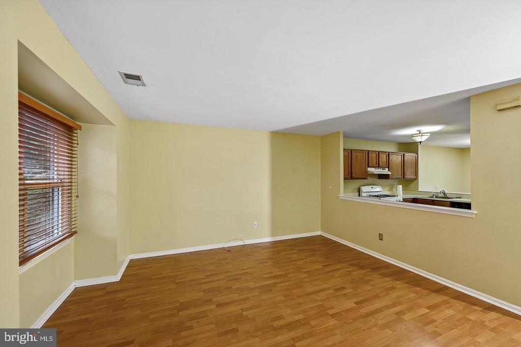Primary Photo - 281 Stone Ridge Dr