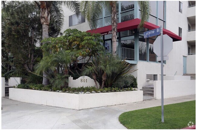Foto del edificio - 801 S Lucerne Blvd