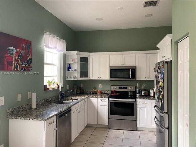 Foto del edificio - 4322 SW 124th Way