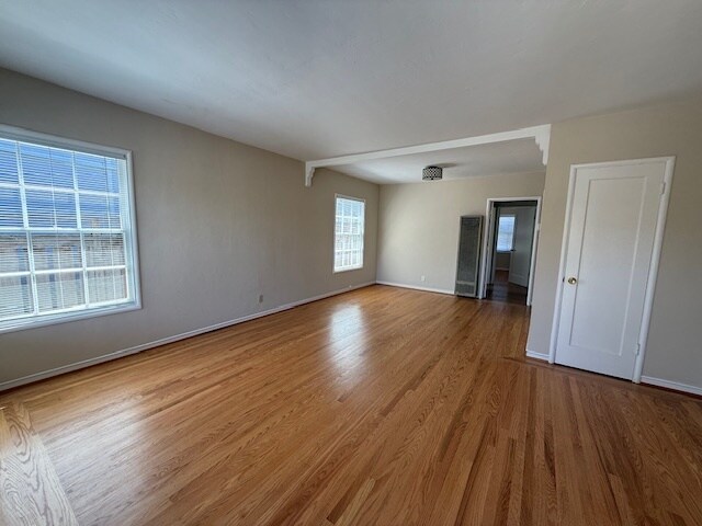 Foto del edificio - 1308 Kains Ave