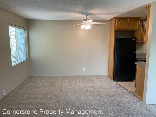 Building Photo - 3 br, 2.5 bath House - 4415 Norwalk Dr #5