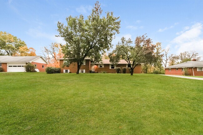 Foto del edificio - MOVE IN SPECIAL AVAILABLE