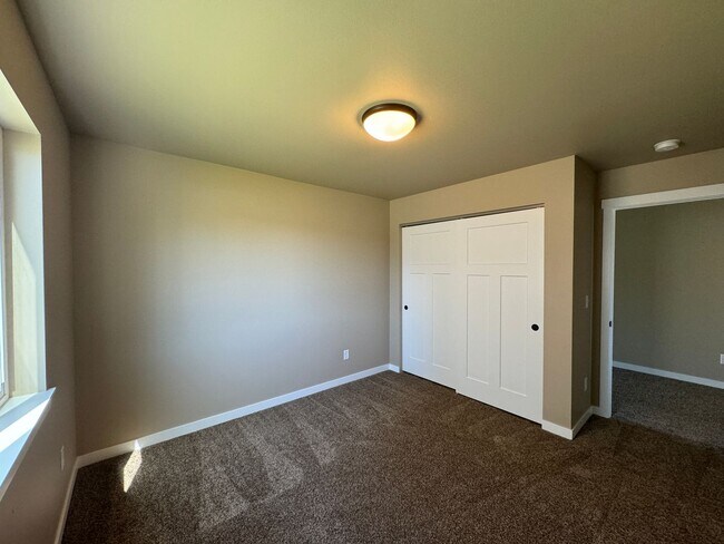 Building Photo - Non-Refundable & Security Deposit Total: $...