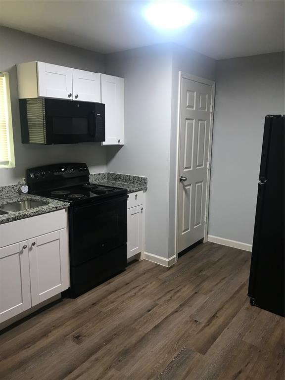 Foto del edificio - 3621 Mainer St