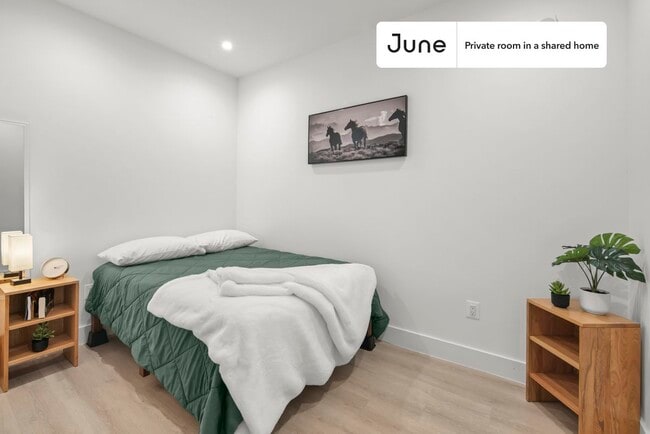 Building Photo - Room in Shared 4 bed/2 bath home in Dupont Circle