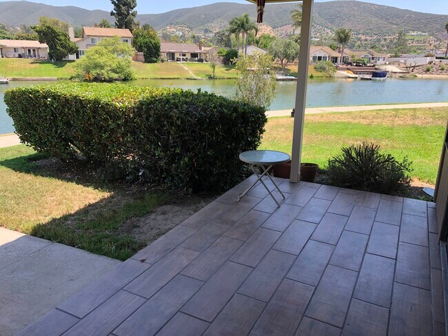 Building Photo - 1505 La Fiesta Dr