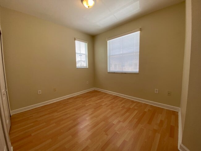 Foto del edificio - 1568 SE 26th St