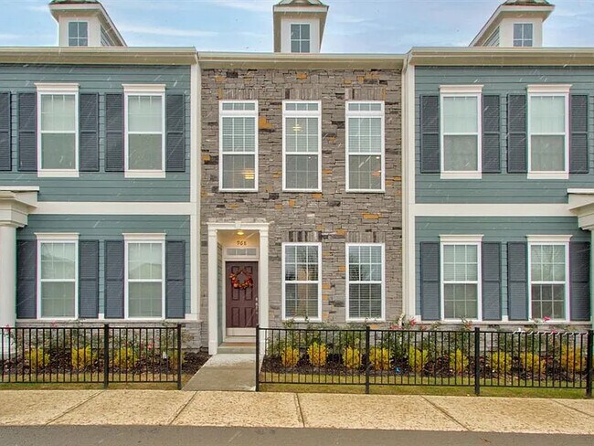 Building Photo - 968 Kinzer Ave