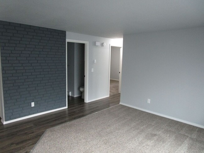 Building Photo - 0567