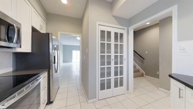 Foto del edificio - 5951 Woodway Place Ct