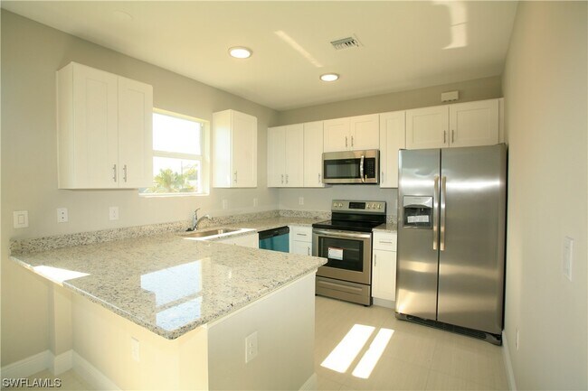 Building Photo - 7471 Pebble Beach Rd