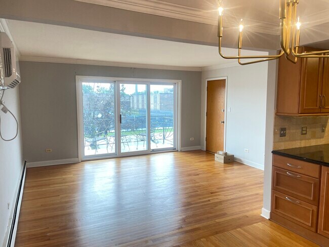 Foto del edificio - 11255 S Roberts Rd