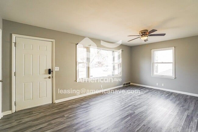 Building Photo - 5707 N 35th St