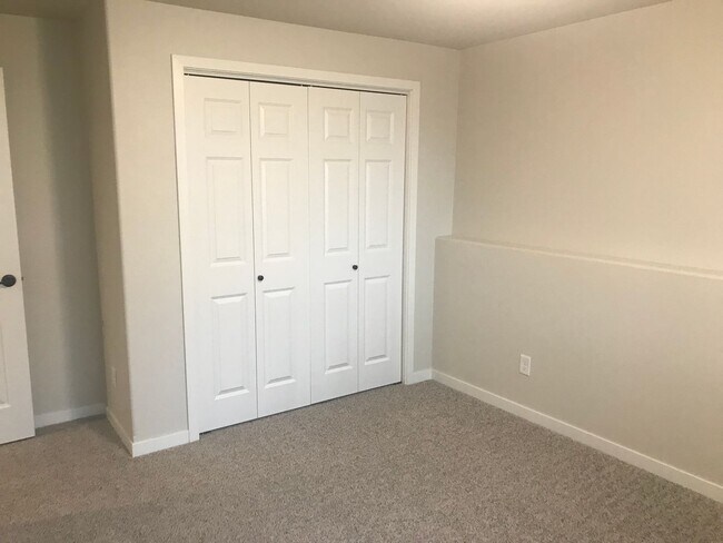 Foto del edificio - 4 Bed 3 Bath Single Family Home