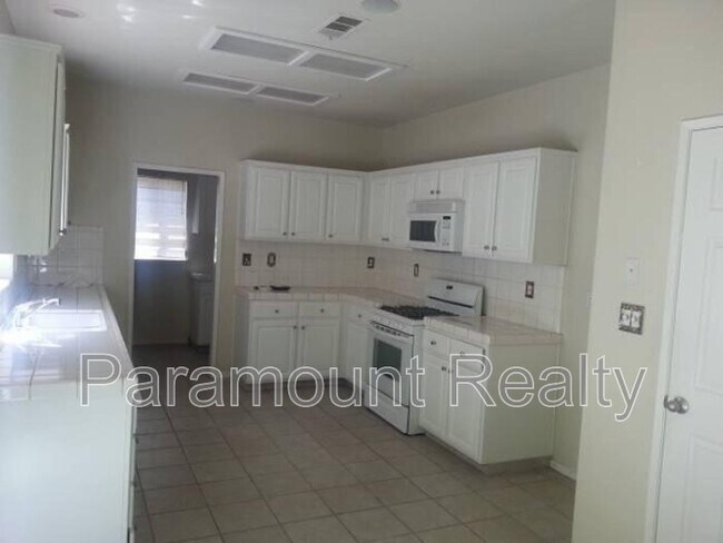 Foto del edificio - 4312 Heritage Pl