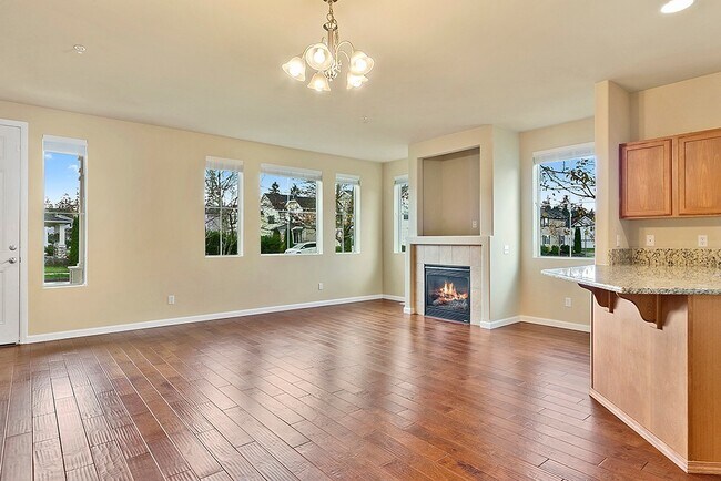 Foto del edificio - 3 Bedroom Townhome in DuPont