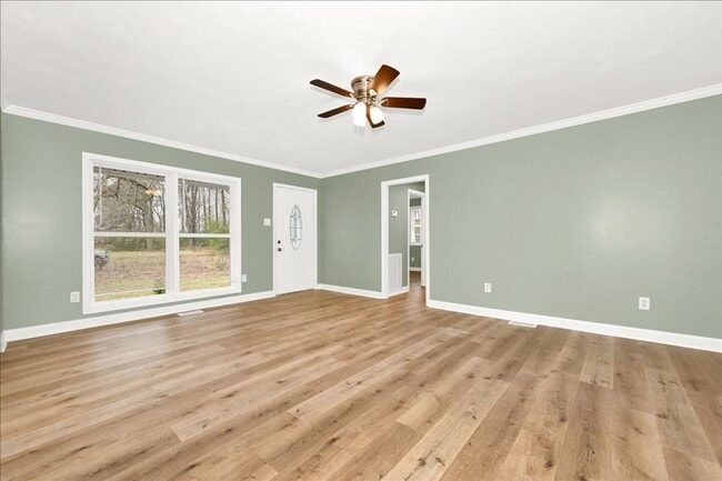 Foto del edificio - Charming 3-Bedroom 1.5 Bathroom Home in Decatur, AL – Move-In Ready!
