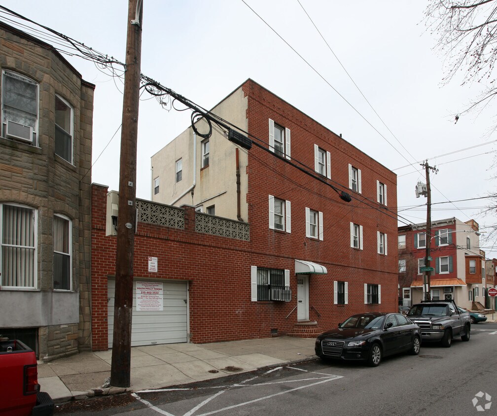 Building Photo - 1324-1326 Dickinson St