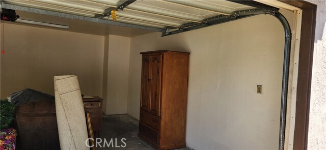 Building Photo - 10919 Montecito Dr