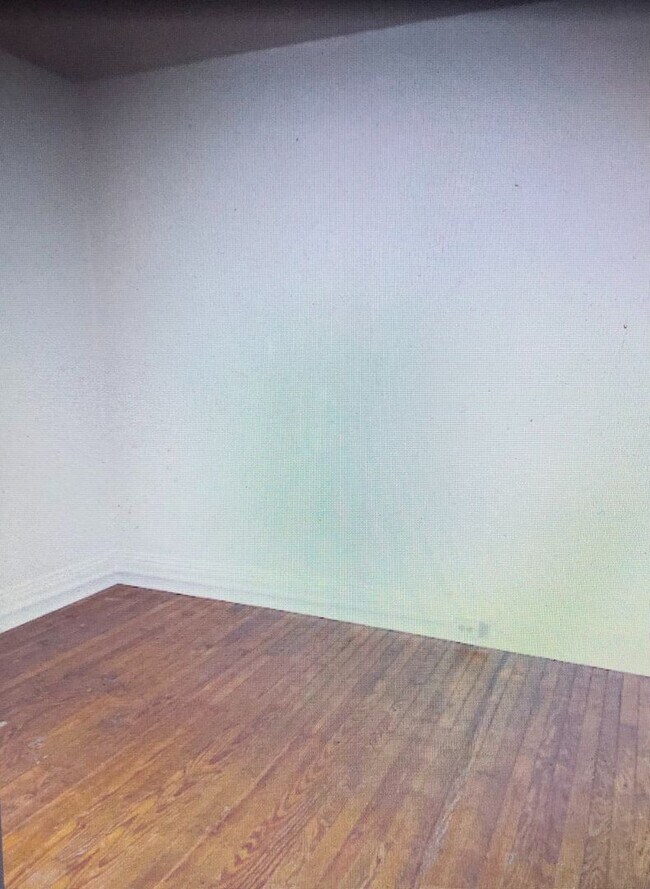Foto del edificio - Remodeled 3 Bedroom Apartment-York City SD