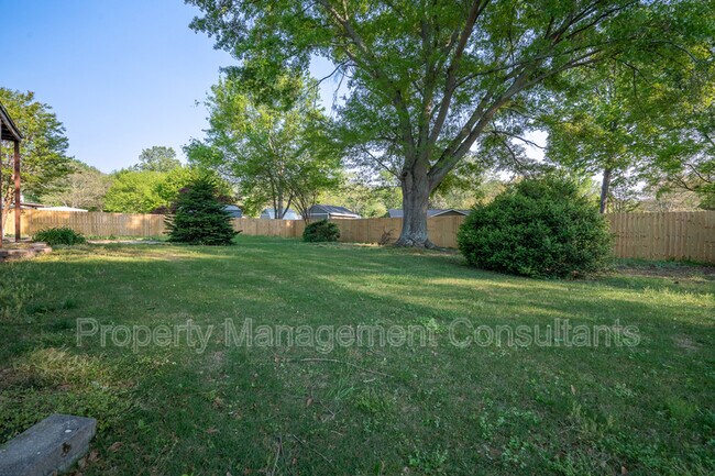 Foto del edificio - 912 Mountain Gap Rd SE