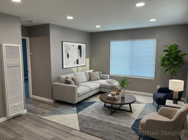 Foto del edificio - 16971 Hoskins Lane