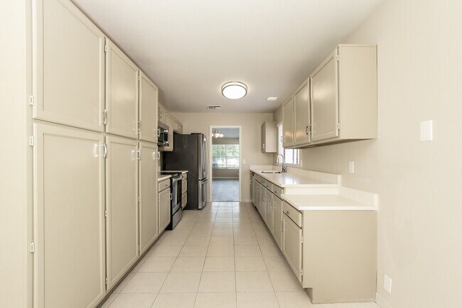 Foto del edificio - 23837 N 40th Dr