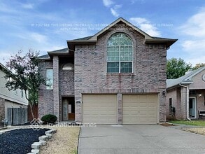 Building Photo - 1729 Prescott Dr