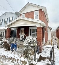 Building Photo - 42 Ruth St