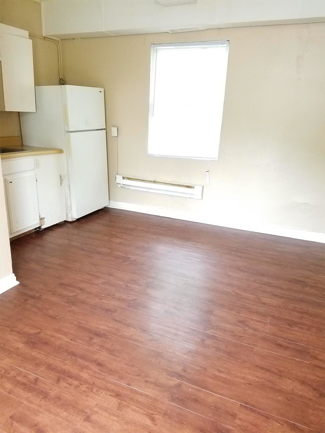 Building Photo - 2724 N Broadway