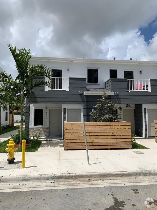 Building Photo - 25338 25338