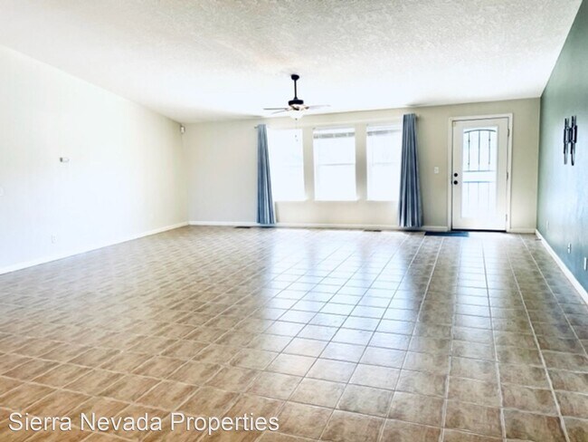 Building Photo - 4 br, 2 bath House - 1555 Reese River Rd