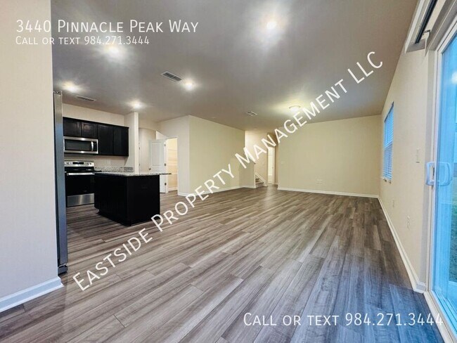 Foto del edificio - 3440 Pinnacle Peak Dr