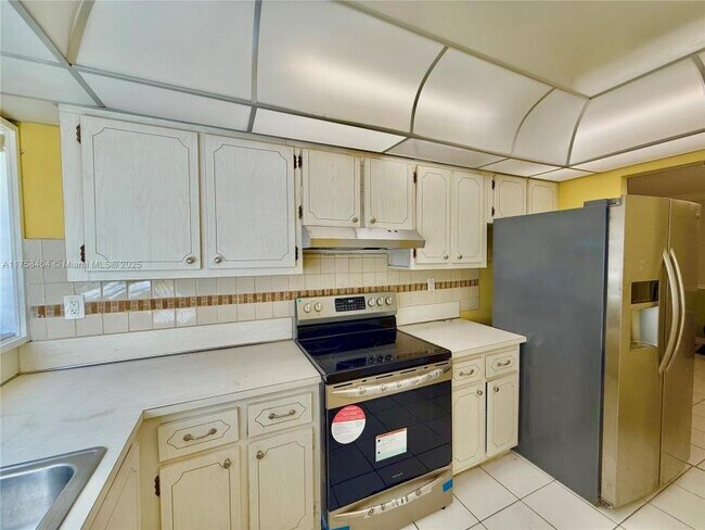 Foto del edificio - 2 bedroom in North Miami Beach FL 33179