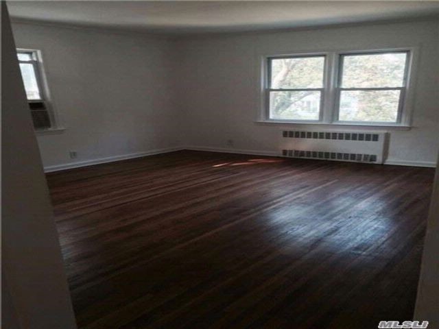 Foto del edificio - 8411 116th St