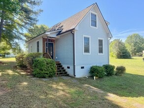 Building Photo - 105 Quail Springs Ct
