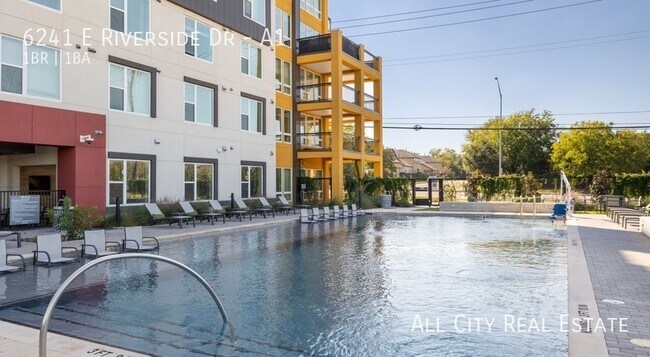Building Photo - 6241 E Riverside Dr
