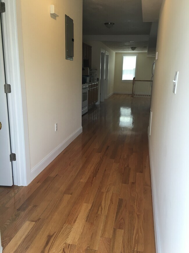 Building Photo - 112-114 Butterfield Street