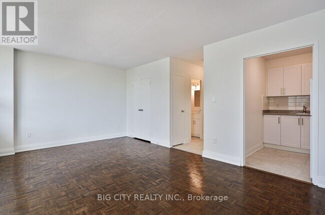 Photo du bâtiment - 70 Cambridge Ave