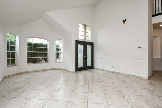 Building Photo - 216 Westmoreland Cir