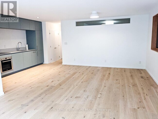 Photo du bâtiment - 1265 Davenport Rd
