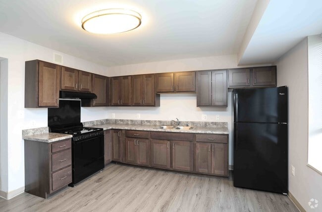 Studio - 650 SF - Park Tanglewood