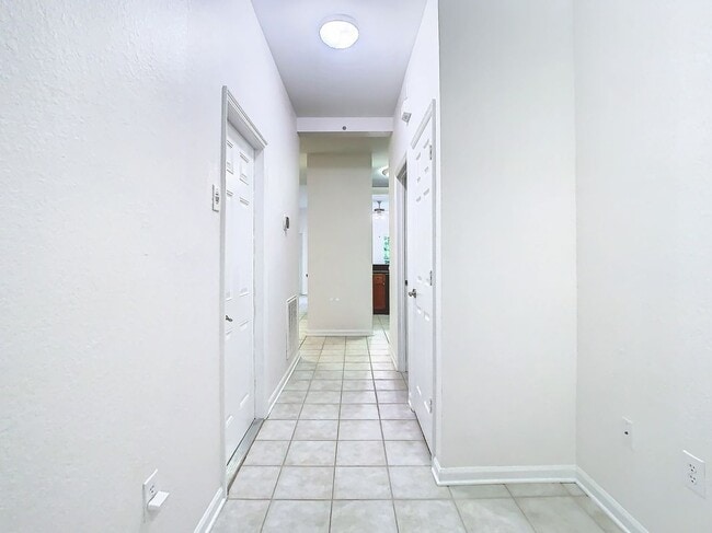 Building Photo - 8009 Tipperary Ln