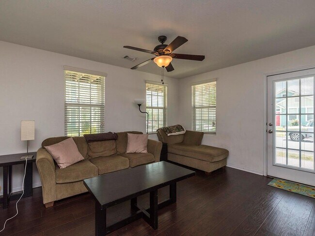 Building Photo - 248 Trestle Tree