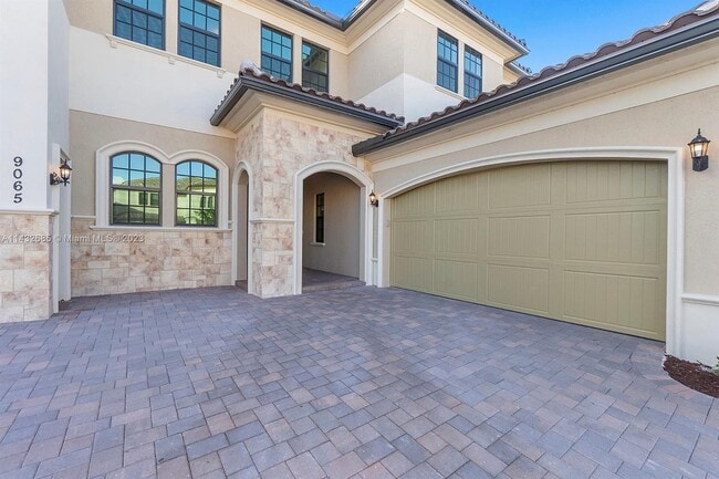 Building Photo - 9065 W Parkland Bay Trl