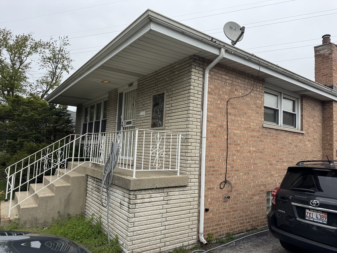 Primary Photo - 14837 Cottage Grove Ave